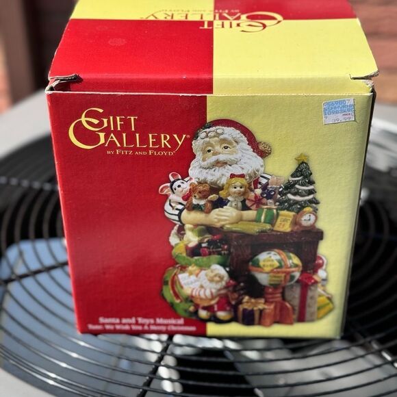 Fitz and Floyd Santa and toys musical plays We Wish You a Merry Christmas. It wo - Picture 12 of 12